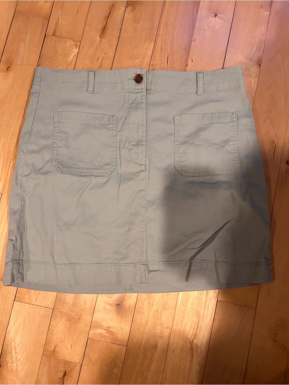 LOFT Outlet light sage green skirt